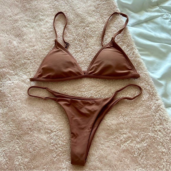 Shein triangle cheeky bikini set - Picture 2 of 4